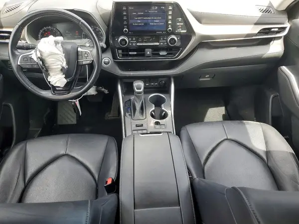 5TDGZRBH5LS019043 2020 TOYOTA HIGHLANDER - Image 8