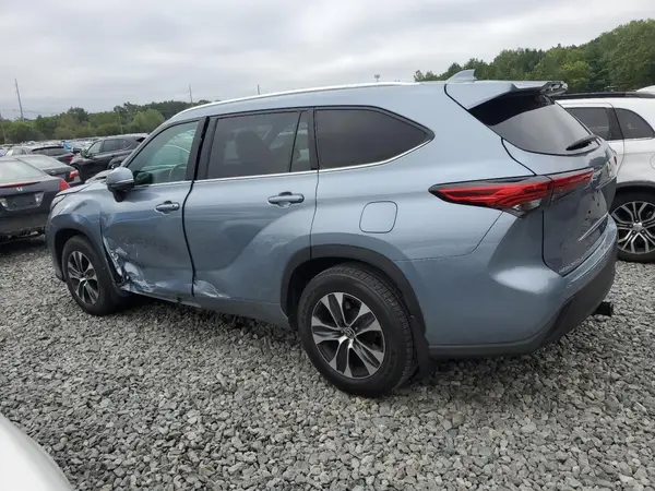 5TDGZRBH5LS036439 2020 TOYOTA HIGHLANDER - Image 2