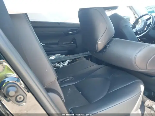 5TDGZRBH5LS036604 2020 TOYOTA HIGHLANDER - Image 8