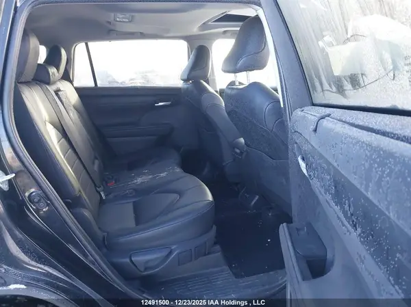 5TDGZRBH5LS505819 2020 TOYOTA HIGHLANDER - Image 8