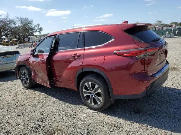 5TDGZRBH5MS056577 2021 TOYOTA HIGHLANDER - Image 2
