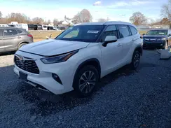 5TDGZRBH5MS083892 2021 TOYOTA HIGHLANDER
