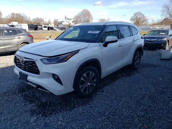 5TDGZRBH5MS083892 2021 TOYOTA HIGHLANDER - Image 1