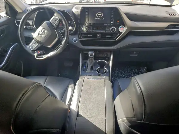 5TDGZRBH5MS099039 2021 TOYOTA HIGHLANDER - Image 8