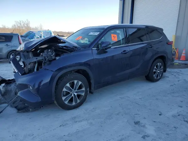 5TDGZRBH5MS107592 2021 TOYOTA HIGHLANDER - Image 1