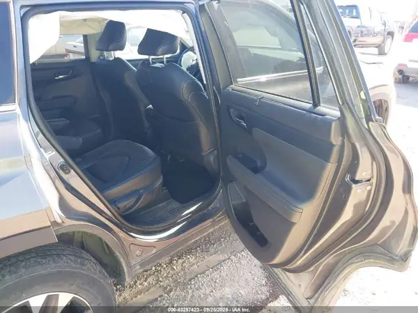 5TDGZRBH5MS129088 2021 TOYOTA HIGHLANDER - Image 8