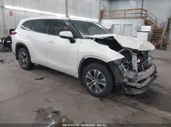 5TDGZRBH5MS527630 2021 TOYOTA HIGHLANDER