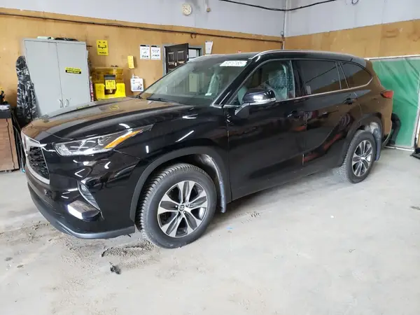 5TDGZRBH5MS529474 2021 TOYOTA HIGHLANDER - Image 1