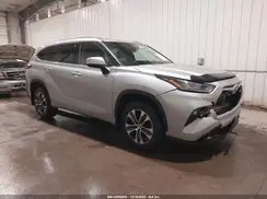 5TDGZRBH5MS549871 2021 TOYOTA HIGHLANDER