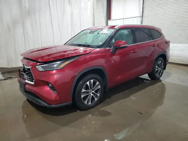 5TDGZRBH5NS162593 2022 TOYOTA HIGHLANDER - Image 1