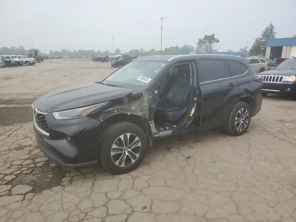 5TDGZRBH5NS206138 2022 TOYOTA HIGHLANDER - Image 1