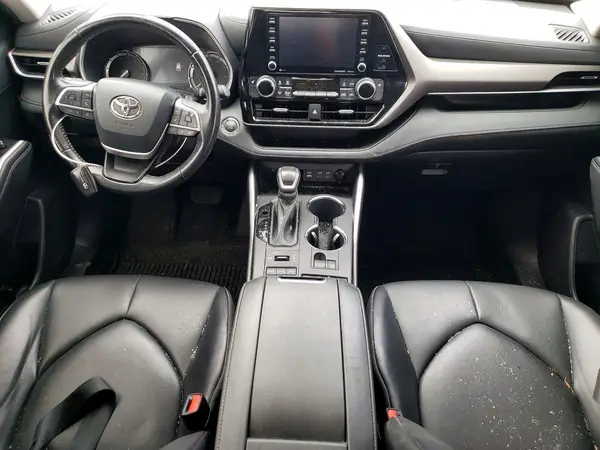 5TDGZRBH5NS206267 2022 TOYOTA HIGHLANDER - Image 8