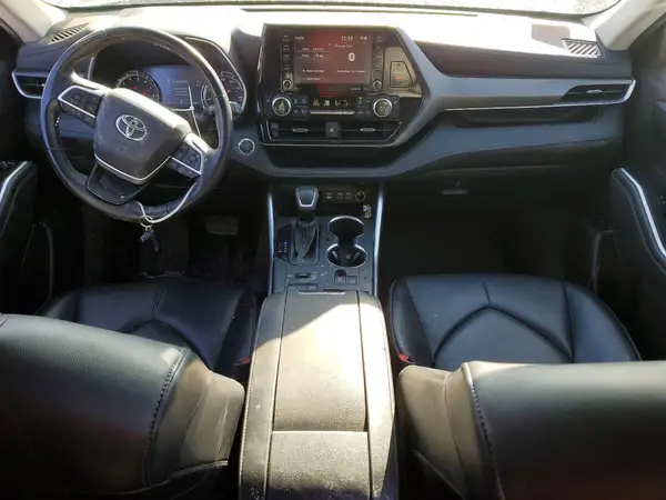5TDGZRBH5NS207273 2022 TOYOTA HIGHLANDER - Image 8