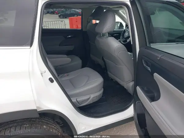 5TDGZRBH5NS209279 2022 TOYOTA HIGHLANDER - Image 8