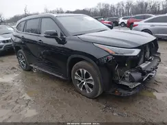 5TDGZRBH5NS226275 2022 TOYOTA HIGHLANDER