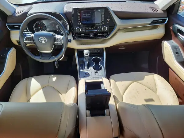 5TDGZRBH5NS245456 2022 TOYOTA HIGHLANDER - Image 8