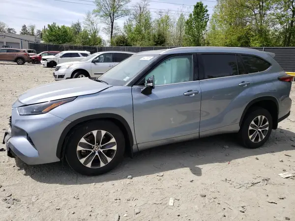 5TDGZRBH5NS245733 2022 TOYOTA HIGHLANDER - Image 1