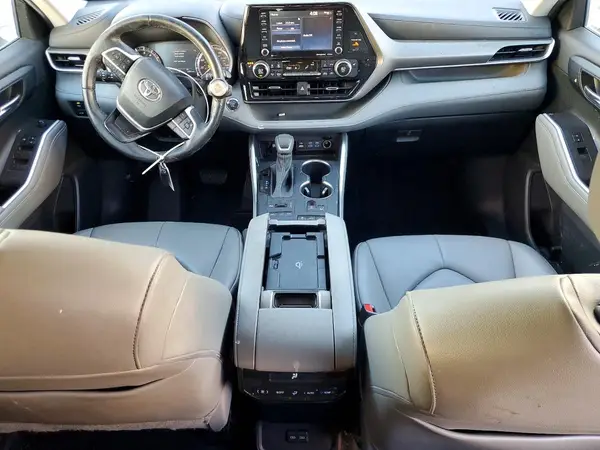 5TDGZRBH5NS247028 2022 TOYOTA HIGHLANDER - Image 8