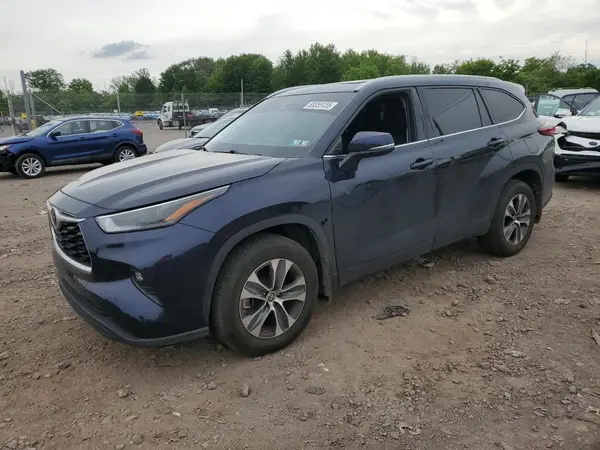 5TDGZRBH5NS252651 2022 TOYOTA HIGHLANDER - Image 1