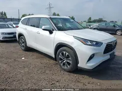 5TDGZRBH5NS255257 2022 TOYOTA HIGHLANDER