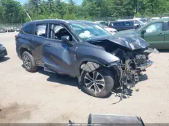 5TDGZRBH5NS565988 2022 TOYOTA HIGHLANDER