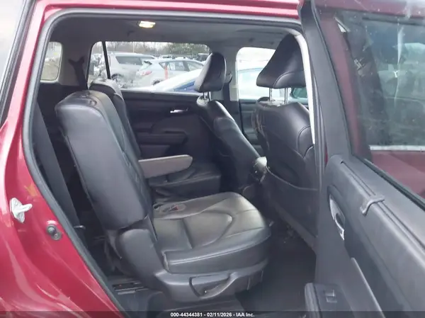 5TDGZRBH5NS573119 2022 TOYOTA HIGHLANDER - Image 8