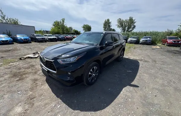 5TDGZRBH5NS589613 2022 TOYOTA HIGHLANDER - Image 2