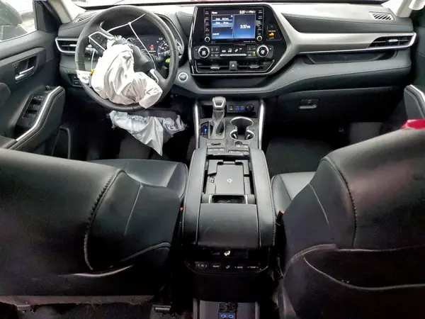 5TDGZRBH5NS591412 2022 TOYOTA HIGHLANDER - Image 8