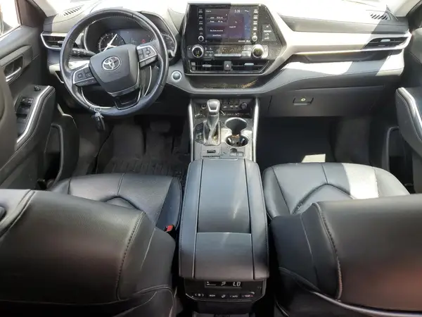 5TDGZRBH6LS009413 2020 TOYOTA HIGHLANDER - Image 8