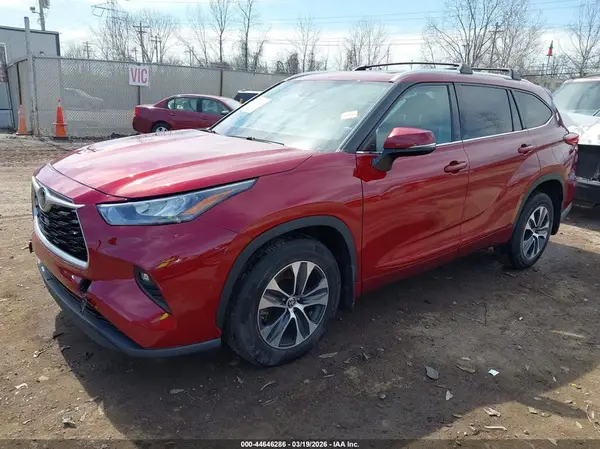 5TDGZRBH6LS017933 2020 TOYOTA HIGHLANDER - Image 2