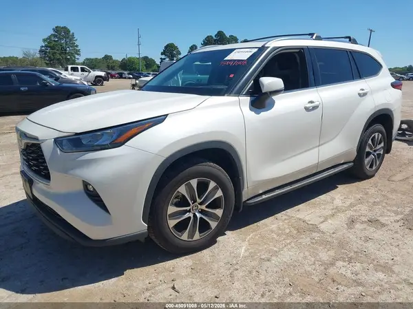 5TDGZRBH6LS031508 2020 TOYOTA HIGHLANDER - Image 2