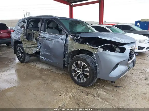 5TDGZRBH6LS032514 2020 TOYOTA HIGHLANDER - Image 1