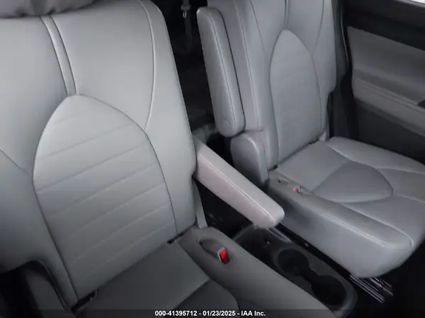5TDGZRBH6LS032514 2020 TOYOTA HIGHLANDER - Image 8