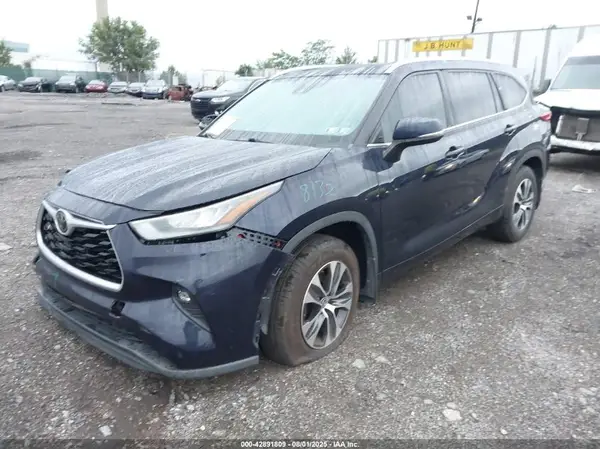 5TDGZRBH6LS508938 2020 TOYOTA HIGHLANDER - Image 2