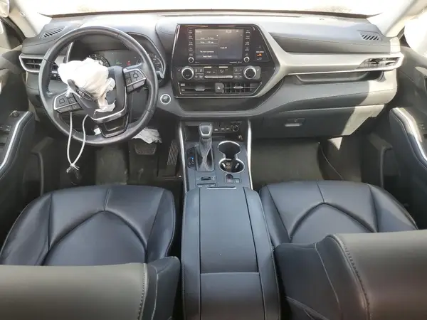 5TDGZRBH6MS056815 2021 TOYOTA HIGHLANDER - Image 8