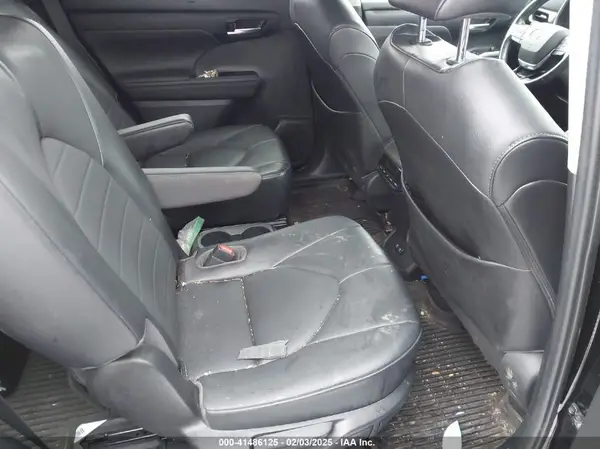 5TDGZRBH6MS056829 2021 TOYOTA HIGHLANDER - Image 8