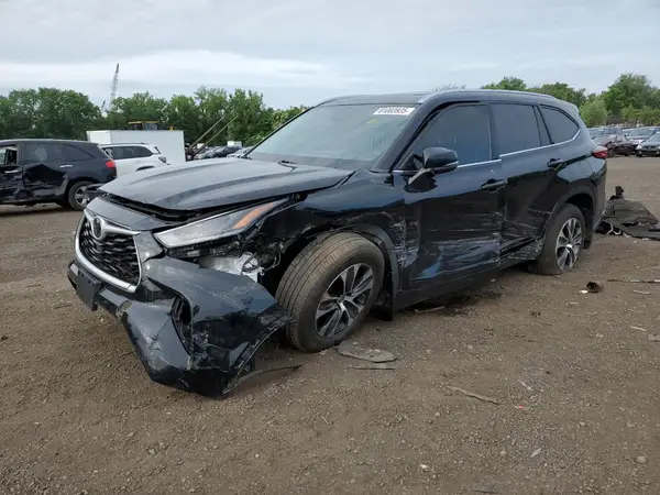 5TDGZRBH6MS078099 2021 TOYOTA HIGHLANDER - Image 1