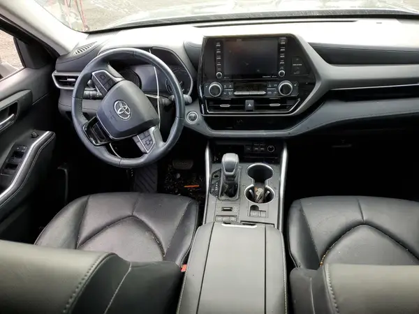 5TDGZRBH6MS078099 2021 TOYOTA HIGHLANDER - Image 8