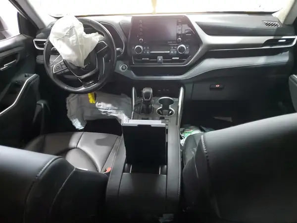 5TDGZRBH6MS078118 2021 TOYOTA HIGHLANDER - Image 8
