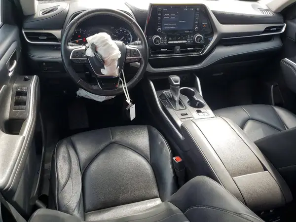 5TDGZRBH6MS087014 2021 TOYOTA HIGHLANDER - Image 8