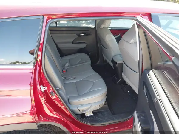 5TDGZRBH6MS087725 2021 TOYOTA HIGHLANDER - Image 8