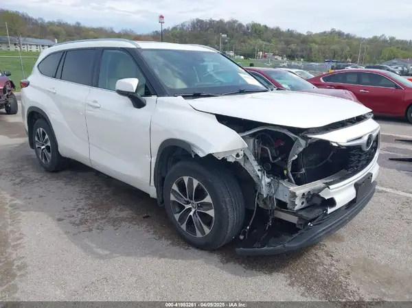 5TDGZRBH6MS088180 2021 TOYOTA HIGHLANDER - Image 1