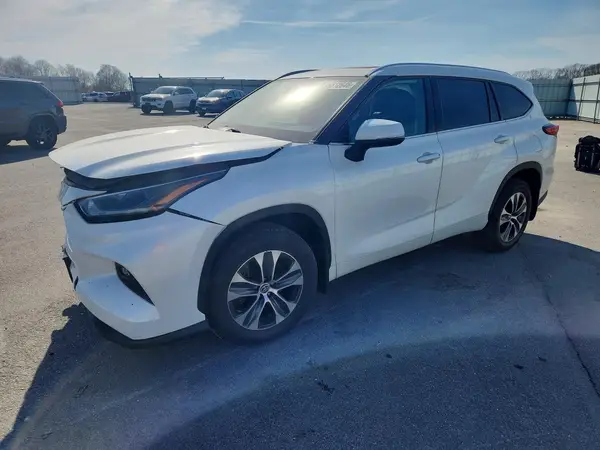 5TDGZRBH6MS130251 2021 TOYOTA HIGHLANDER - Image 1