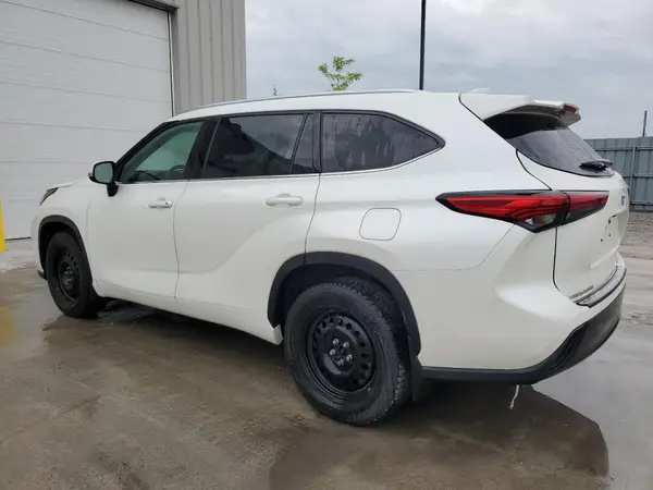 5TDGZRBH6MS131478 2021 TOYOTA HIGHLANDER - Image 2