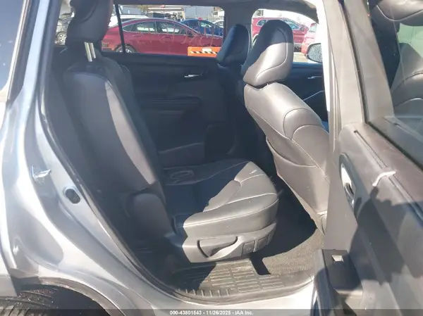 5TDGZRBH6MS544078 2021 TOYOTA HIGHLANDER - Image 8