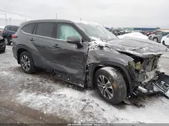 5TDGZRBH6MS548387 2021 TOYOTA HIGHLANDER