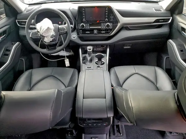 5TDGZRBH6MS556120 2021 TOYOTA HIGHLANDER - Image 8