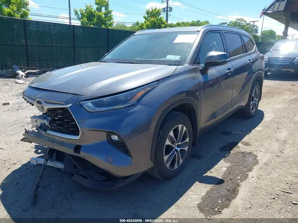 5TDGZRBH6MS557767 2021 TOYOTA HIGHLANDER - Image 2