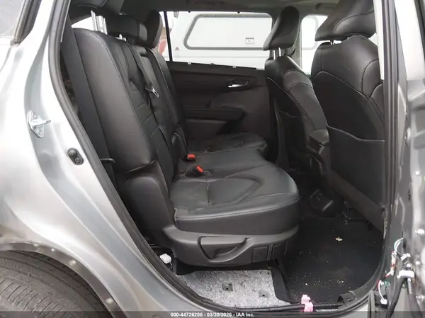 5TDGZRBH6NS161341 2022 TOYOTA HIGHLANDER - Image 8