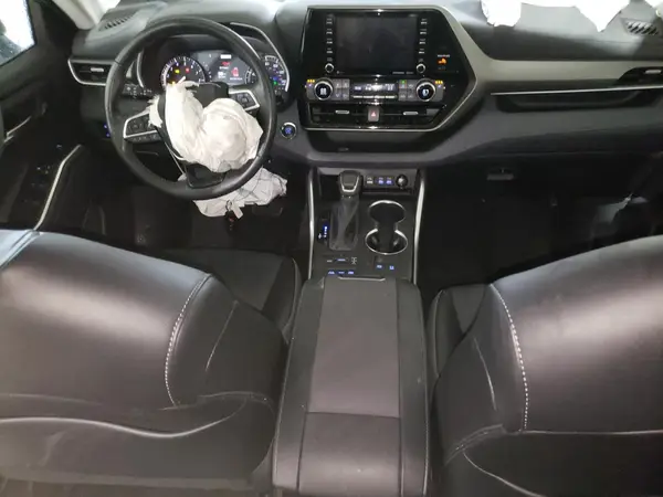 5TDGZRBH6NS163543 2022 TOYOTA HIGHLANDER - Image 8